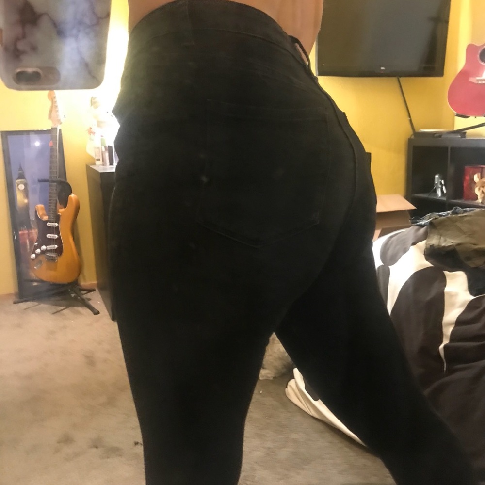 High Mid rise black skinny ankle jeans